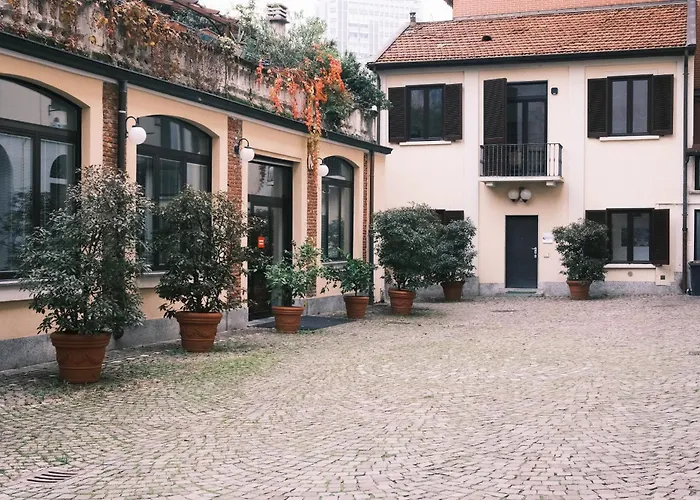 Comecasa Porta Romana Elegant Apartment